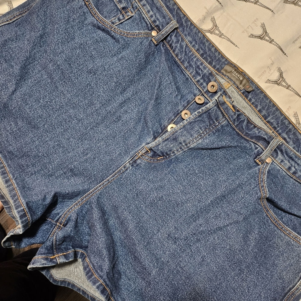 Torrid Jean Shorts size 26